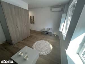 Garsoniera open space intima, etaj 9, fara balcon — miniatura 6