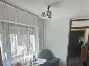 De vanzare casa in zona Blascovici, 6 camere, strada linistita — miniatura 4