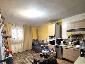 Apartament 2 camere cu terasa proprie – zona Vivo