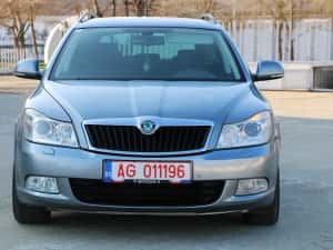 Vand Skoda Octavia Facelift Euro 5 Clima Navi  Posibilitate rate — miniatura 10
