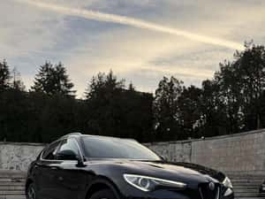Alfa Romeo Stelvio 2.0 Turbo Benzină – 280 CP — miniatura 6