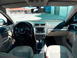 skoda octavia automat 2011 — miniatura 6