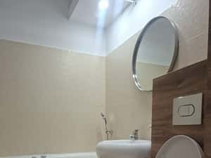 Inchiriez apartament 2 camere semidecomandat, zona  Bularga/Baza 3 — miniatura 3