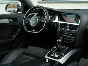 Audi A4 2015 S-Line 2.0Diesel Euro 5 Quattro RAR EFECTUAT/ Rate Doar cu Buletinul / Revizie Gratuita Ulei Filtre / Garantie 2 Ani Motor Cutie — miniatura 5