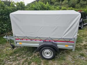 Remorca 750kg cu Prelata Inmatriculat — miniatura 2
