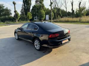 Vw Passat Highline/leduri/navigatie/alcantara/rate/garantie — miniatura 4