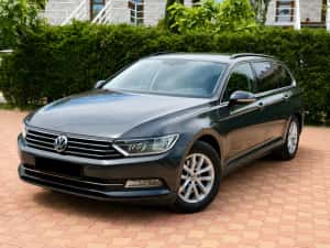 Volkswagen Passat 2017 2.0 TDI 150 cp / Virtual cockpit / Garantie 12 luni / Navi mare / Moduri de condus / Set jante iarna cadou / Distronic — miniatura 9