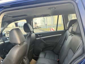 Skoda Octavia 2,0 tdi! 4x4! — miniatura 8