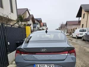 Hyunday Elantra 2023 — miniatura 3