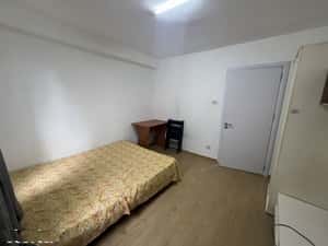 Garsoniera renovata, zona Insula — miniatura 3