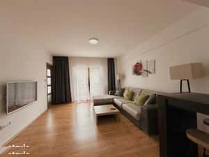 Garsoniera noua in Sinaia, zona Furnica! — miniatura 3