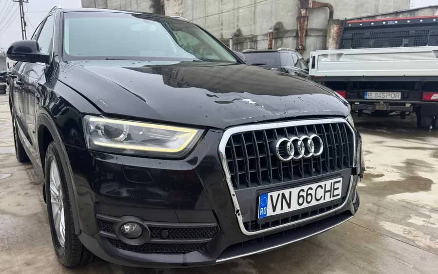 Audi Q3 S LINE 2.0 2012 euro5 manual avariat lovit avariate — fotografie 1 din 10