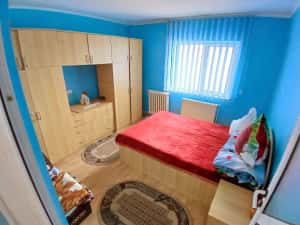 Apartament 2 camere, 53 mp, etaj 3 Zona Industrială din Tecuci — miniatura 3