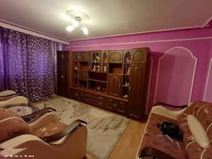 De vanzare apartament cu 4 camere, 2 bai, 2 balcoane, zona Piata Mare
