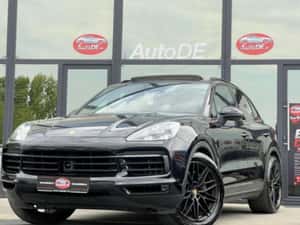 Porsche Cayenne Automată 440 HP Benzină