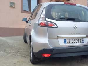 Vand Renault Scenic 2012 Diesel 1461 cmc Neavariata — miniatura 4