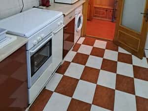 Inchiriez ap 2 camere zona centrala — miniatura 2