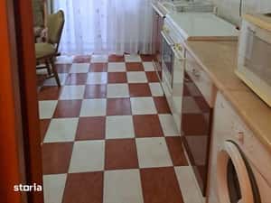 Inchiriez ap 2 camere zona centrala — miniatura 6