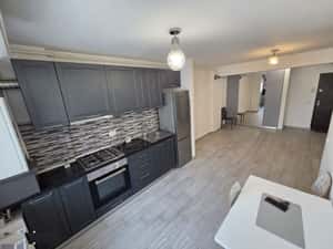 Se oferă spre închiriere apartament 2 camere, complet mobilat — miniatura 1