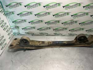 Punte spate Nissan Almera N16