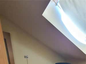 Vand apartament 2 dormitoare și living cu bucatarie — miniatura 6