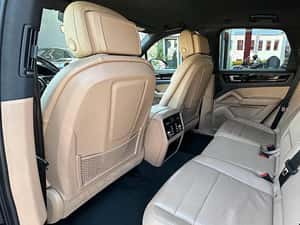 Porsche Cayenne E-Hybrid | Sport Chrono | Air Suspension | Matrix LED | BOSE | 462 CP — miniatura 7