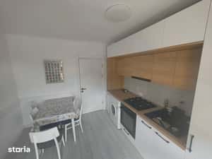 Apartament 2 camere, balcon, Piata Unirii — miniatura 6