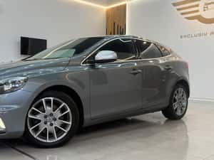 ** Volvo V40 R-Design ** — miniatura 5