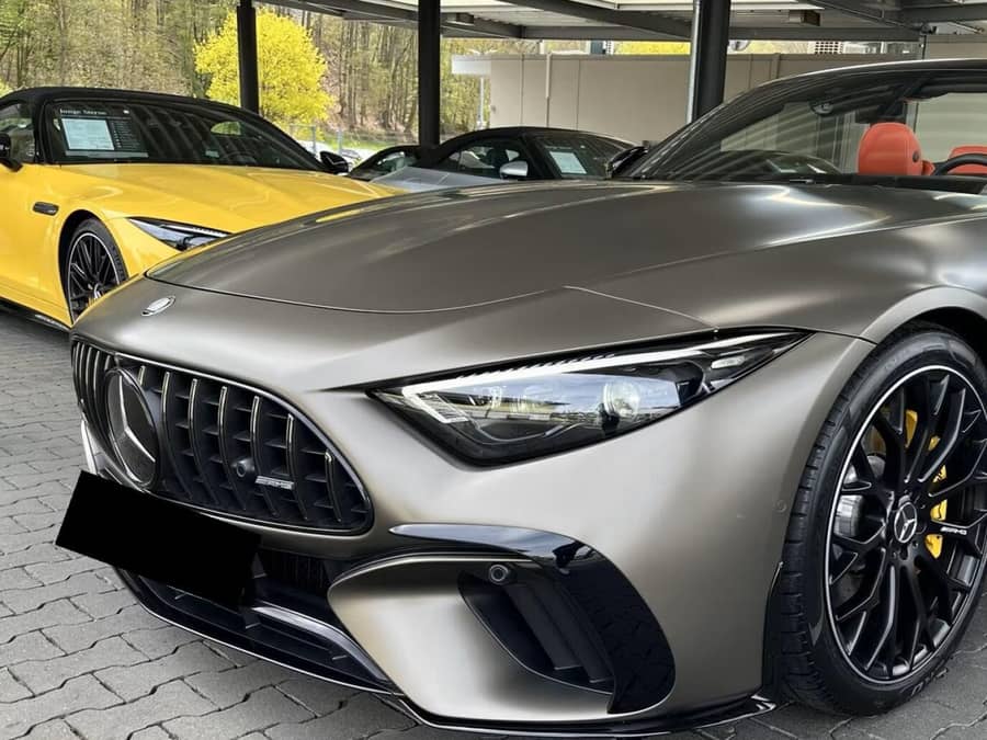 Mercedes-Benz SL 63 AMG 4MATIC+ | Burmester® Automată 585 HP — fotografie 1 din 7
