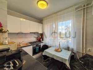 Decomandat - Bloc Izolat Termic - Apartament Spatios - Iris