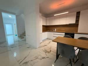 Casa Lux 4 Dormitoare Garaj Zona Dumbrăvița — miniatura 2