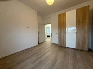 Casa Lux 4 Dormitoare Garaj Zona Dumbrăvița — miniatura 4