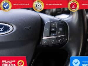 Ford Focus Sedan 2022 — limuzină modernă, benzină — miniatura 7