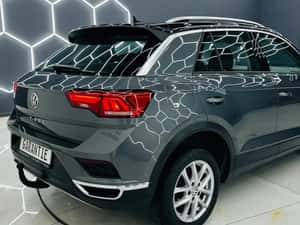 Volkswagen T-Roc 2018, 180.000 km, 12.990 EUR — miniatura 3