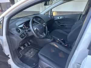 Ford Fiesta, An 2017, cu Clima, Recent adusa, Model Titanium — miniatura 5