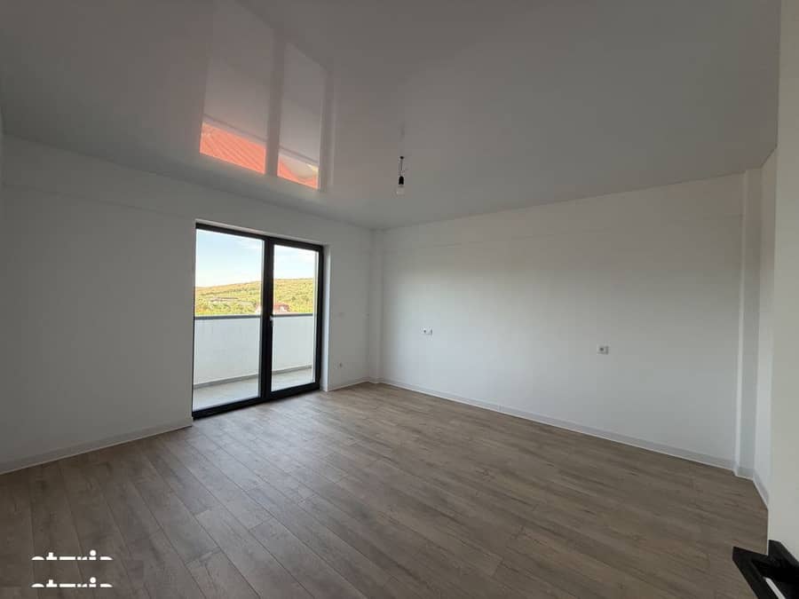 Pacurari - Rediu Apartament cu doua camere decomandat, bloc intabulat — fotografie 1 din 6