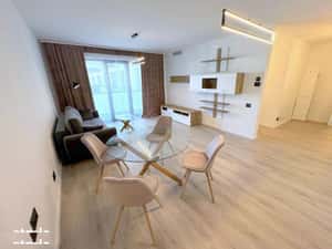 2 camere, bloc nou, mobilat modern, garaj, in zona Garii, semicentral — miniatura 3