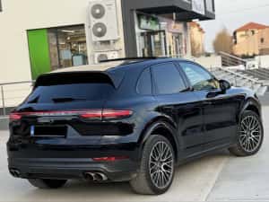 Porsche cayenne s 441 cp — miniatura 4