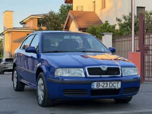 Skoda Octavia Tour 140.000 Km 1.6 Benzina Euro 4 Pachet Drumuri Grele — miniatura 2