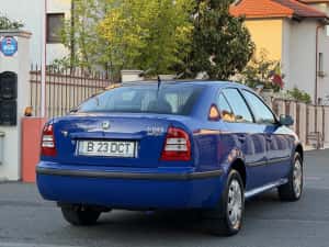Skoda Octavia Tour 140.000 Km 1.6 Benzina Euro 4 Pachet Drumuri Grele — miniatura 3