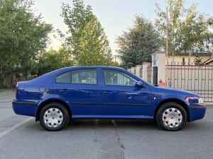 Skoda Octavia Tour 140.000 Km 1.6 Benzina Euro 4 Pachet Drumuri Grele — miniatura 5