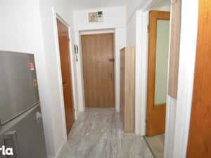 Inchiriez apart 2 camere Drumul Taberei — miniatura 6