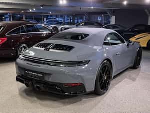 Porsche 992 Cabrio 541 cp 2025 — miniatura 2