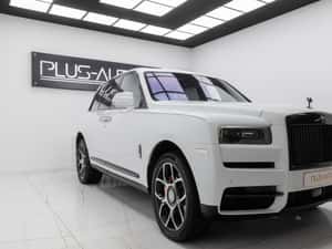 Rolls-Royce Cullinan Black Badge - 2023 - 600 CP — miniatura 2