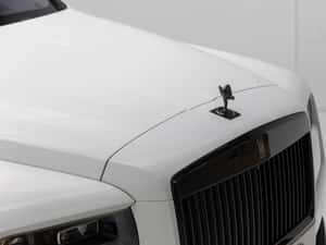 Rolls-Royce Cullinan Black Badge - 2023 - 600 CP — miniatura 3