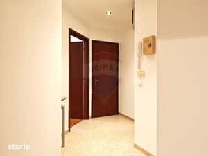 Apartament cu garaj de închiriat în cartierul Primăverii — miniatura 6