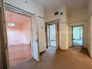 Cladire istorica, 175mp-5 camere, etaj 1, terasa si balcon, zona Iosef — miniatura 3