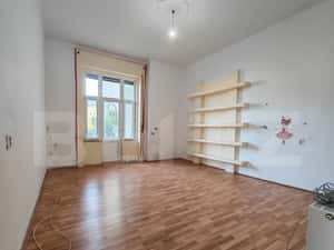 Cladire istorica, 175mp-5 camere, etaj 1, terasa si balcon, zona Iosef — miniatura 5