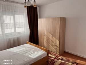 ap 3 camere et 4 lift  V. Aaron str Negoveanu