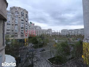 Piata Alba Iulia - Decebal - studio prima inchiriere - vedere bulevard — miniatura 5